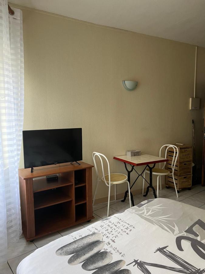 Studio Centre Ville De Бурж Экстерьер фото